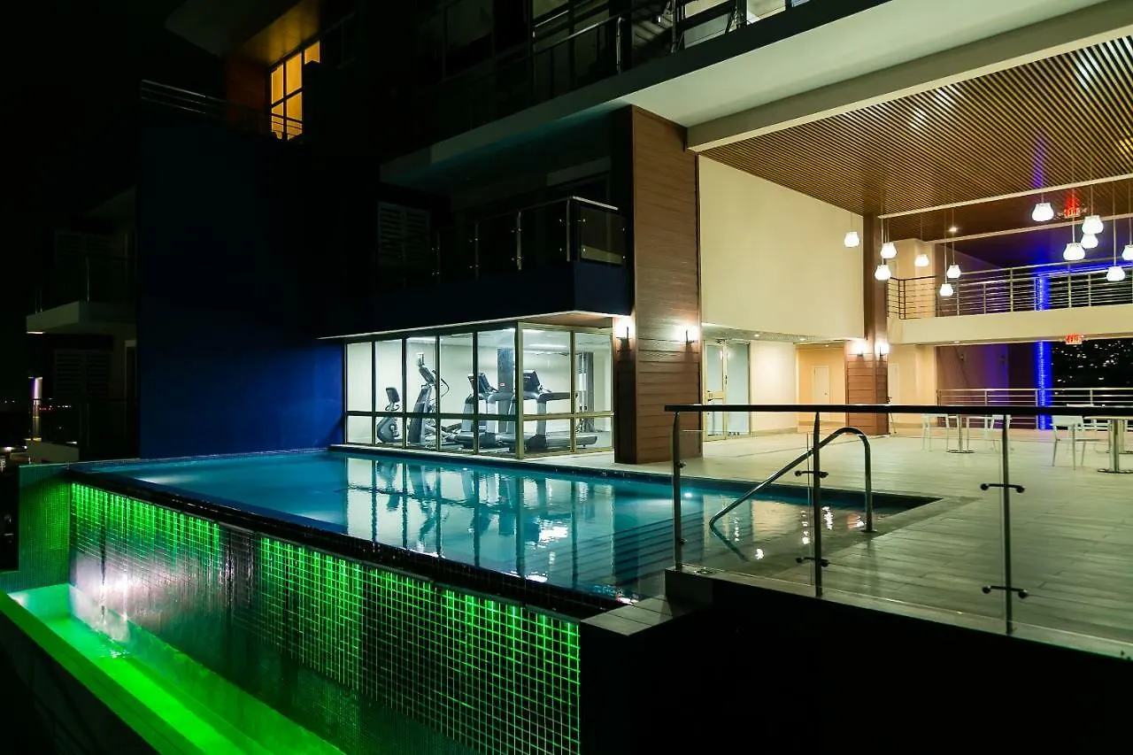 Ultra Luxury Apartment @ 20 South Kingston
